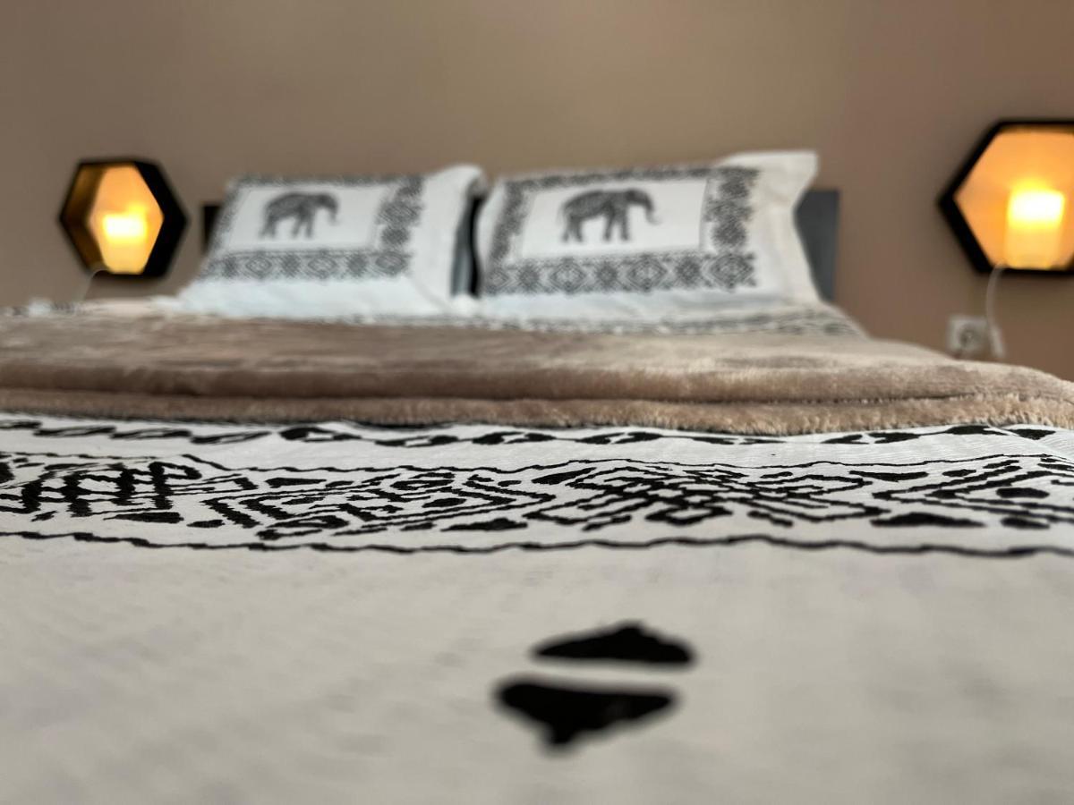 شقة سِنايا  في Anissia Apartament المظهر الخارجي الصورة